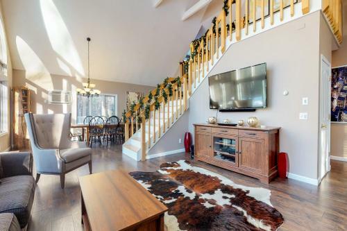 285 Randall Farm