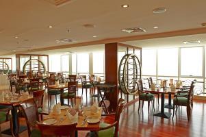 Hotel Golden Tulip
