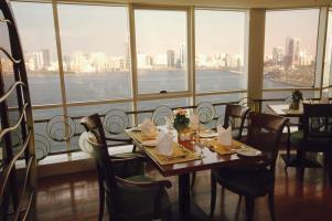Hotel Golden Tulip