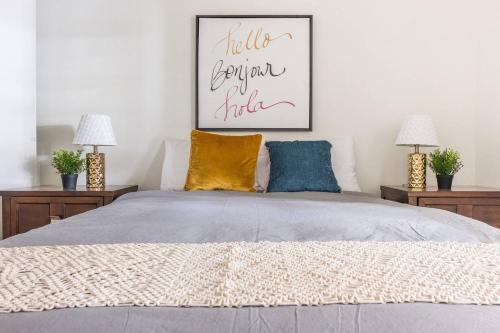 Apartamento Explore Dallas Near Turtle Creek & Trail | Parking