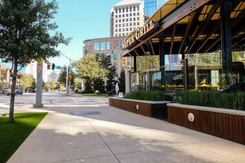 Apartamento Elegant & Spacious | Minutes To Dallas Market Ctr