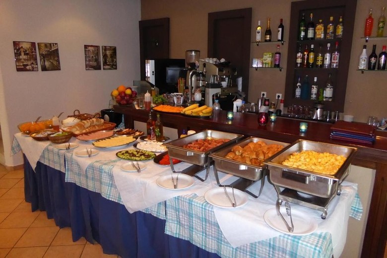 Apartamentos Govino Bay Resort