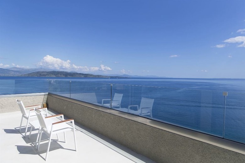 Hotel Nissaki Beach