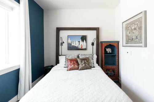 Hotel Chijmes Dallas