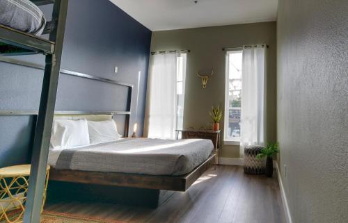 Deep Ellum Hostel