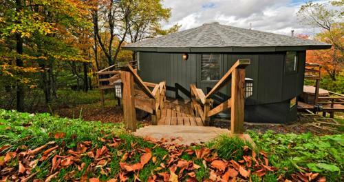 Round To It Three-bedroom Chalet