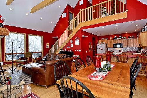 Ski Bums Inn Five-bedroom Chalet