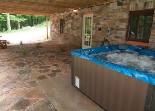 Mountain Glory Four-bedroom Chalet