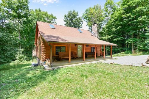 Mountain Glory Four-bedroom Chalet
