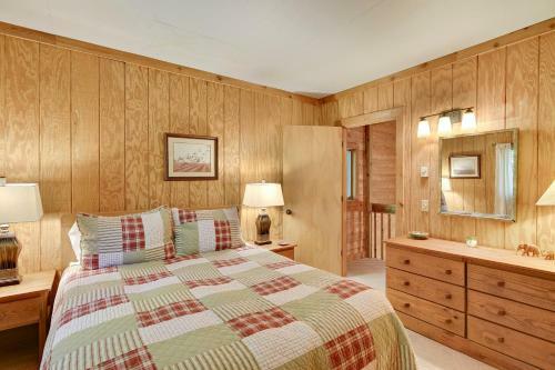 Otters Den Four-bedroom Chalet