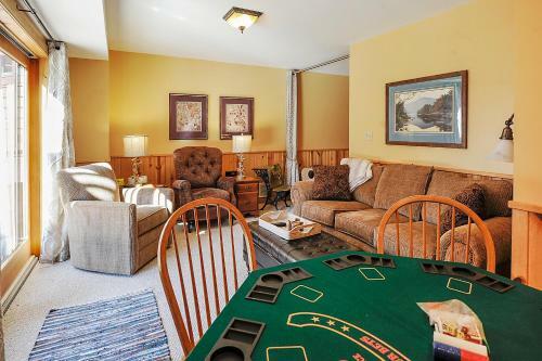 Sunnyside Five-bedroom Chalet