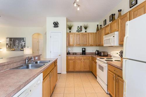 Legacy Park Villa 312