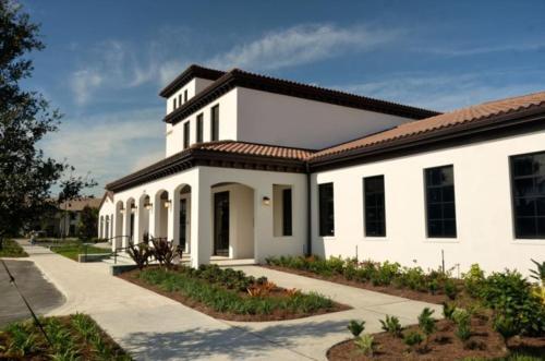Rhodes Dwelling 8904