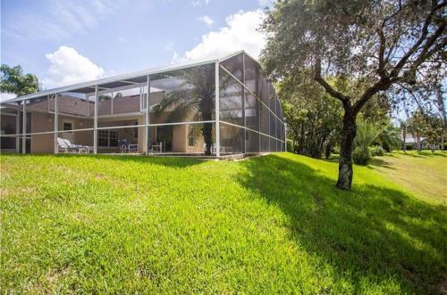Hanging Moss Villa 521