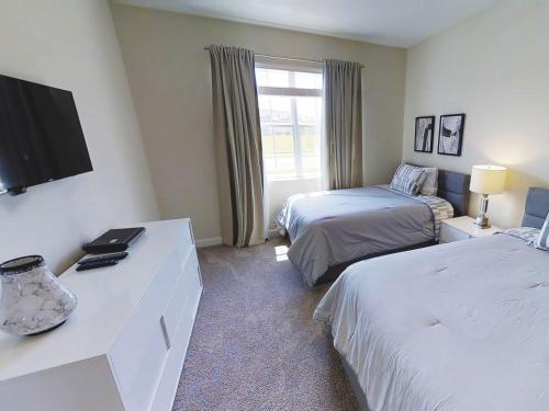Aco Six Bedroom Home In Champions Gate (1705)