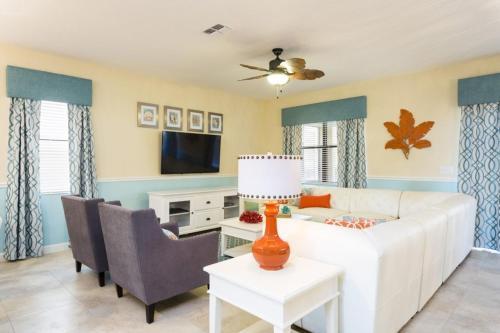 Champions Gate - Eight Bedroom Villa - Cg023