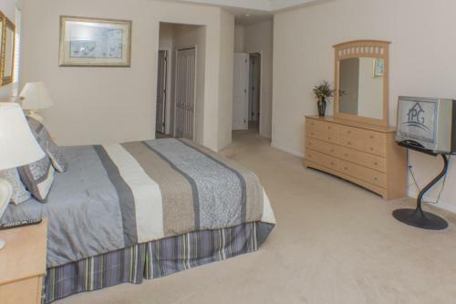 Brett's Highlands Reserve Villa - Four Bedroom Home