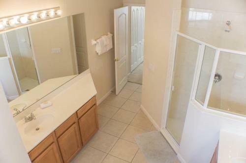 Brett's Highlands Reserve Villa - Four Bedroom Home