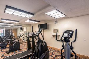 Hotel Quality Inn & Suites