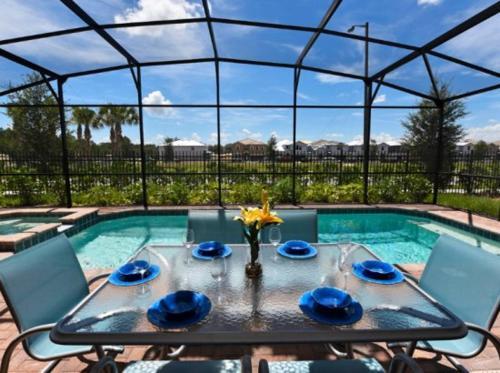 Tripoli Holiday 2167