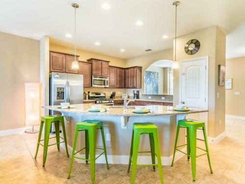Oak Tree Villa 4127