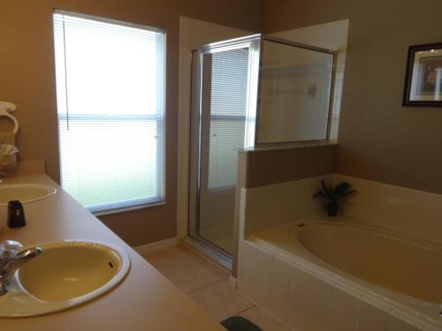 Star Five-bedroom Home 5ms