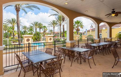 Regal Palms Resort 2122