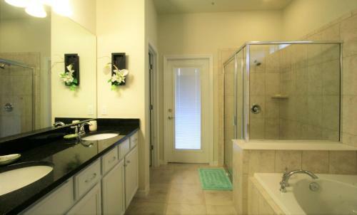 8 Br Villa #1189 At Windsor Of Westside