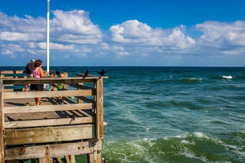 Ocean Walk Resort 1807 - 1 Br