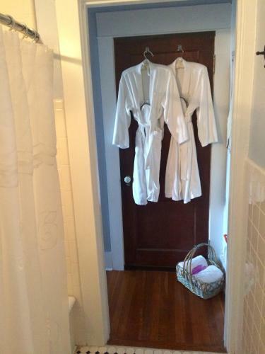 Bed & Breakfast The German Berl� Inn