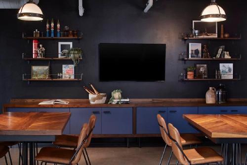 Hotel Moxy Denver Cherry Creek