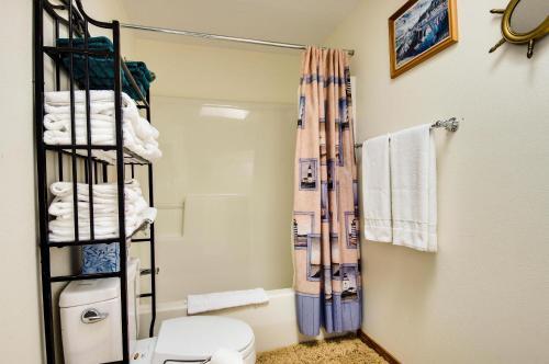 Pirate Cove Cottage 1