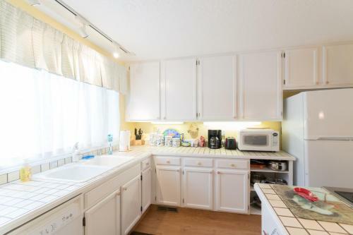 Admiral Condominium 1