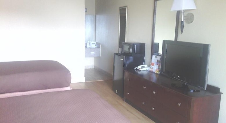 Hotel Howard Johnson Inn Airport Florida Mall
