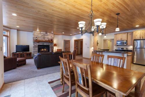 Apartamento Copperwood #9 - Hiller Vacation Homes Condo
