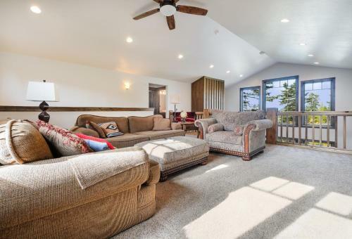 Clearwater Chalet At Tamarack Resort