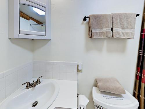 4683 Bellyache Ridge Rd Home