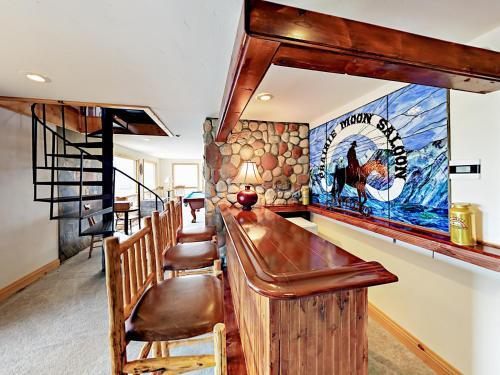 4683 Bellyache Ridge Rd Home