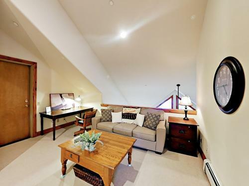 597 Sawatch Drive Townhome Townhouse