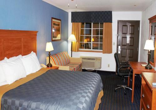 Hotel Desert Inn
