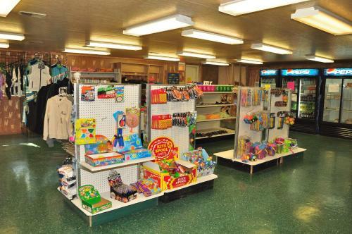 Plymouth Rock Camping Resort Park Model 21