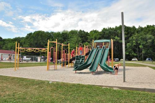 Plymouth Rock Camping Resort Park Model 21