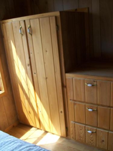 Plymouth Rock Camping Resort Deluxe Cabin 19