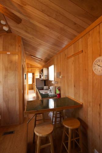 Plymouth Rock Camping Resort Deluxe Cabin 15