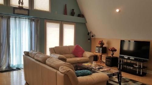 Sugartown Chalet