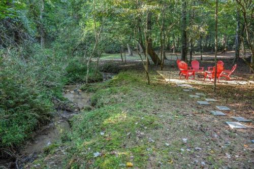 Harleys River Retreat