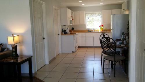 Englewood Cozy Comfy Home A