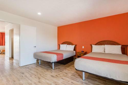 Hotel Studio 6 Englewood
