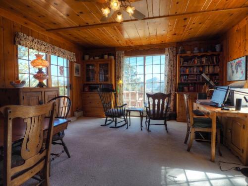 New! Edelweiss Mountain Haus -- E.v. Reg # 3386 Cottage