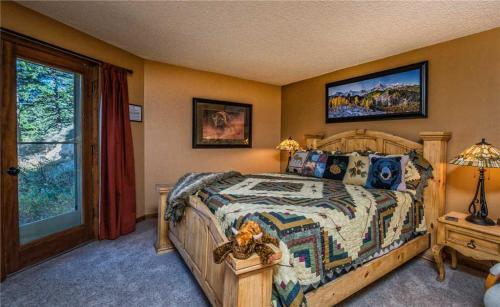 Apartamento Cedar Lower Condominium (2 Bedroom Condo)